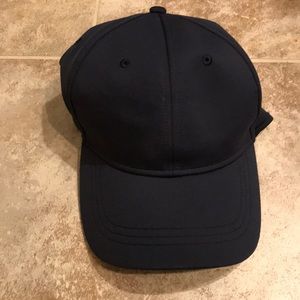 Lululemon baller hat